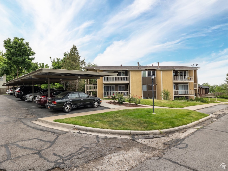 288 E Peach Ln S, Bountiful, UT 84010 - photo 1