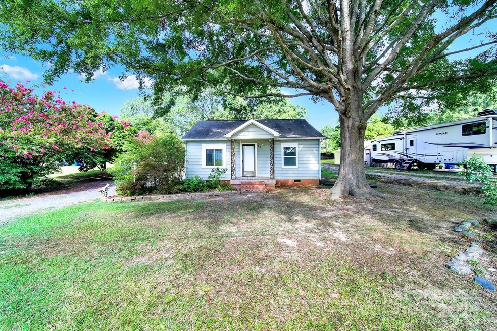 203 N Love Chapel Rd, Stanfield, NC 28163 - photo 1