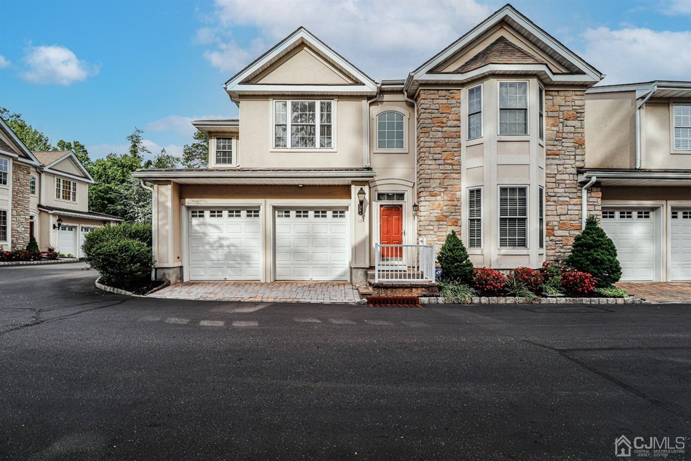 13 Ayers Ct, Metuchen, NJ 08840 - photo 1