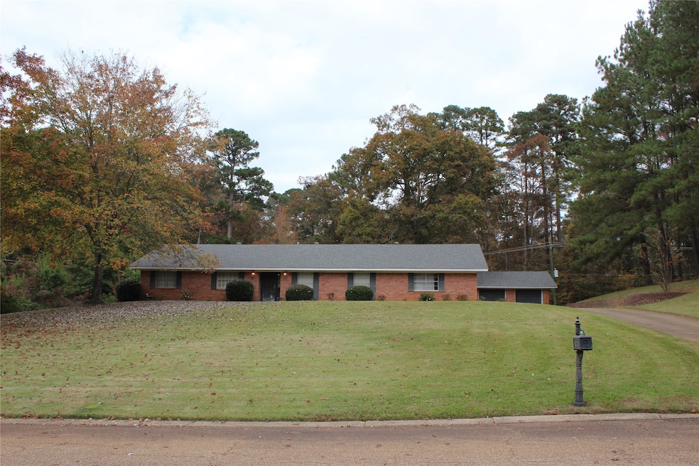 1401 Hinton St, Minden, LA 71055 - photo 1