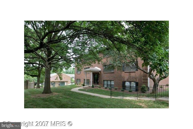 4 Smeton Place unit 4D, Towson, MD 21204 - photo 1