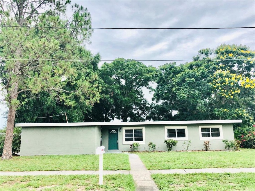 1645 Avenue C NE, Winter Haven, FL 33881 - photo 1