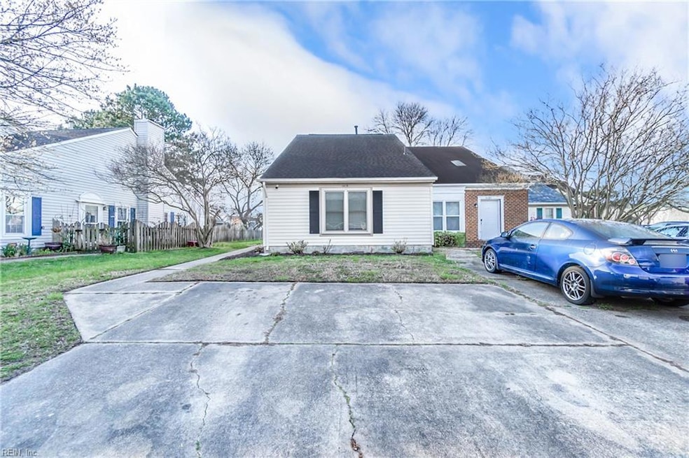 1419 Dighton Ct, Virginia Beach, VA 23464 - photo 1