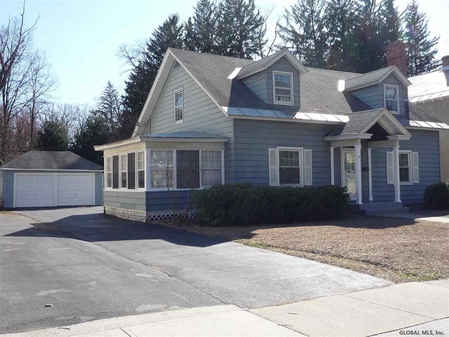 32 Washington Rd, Schenectady, NY 12302 - photo 1