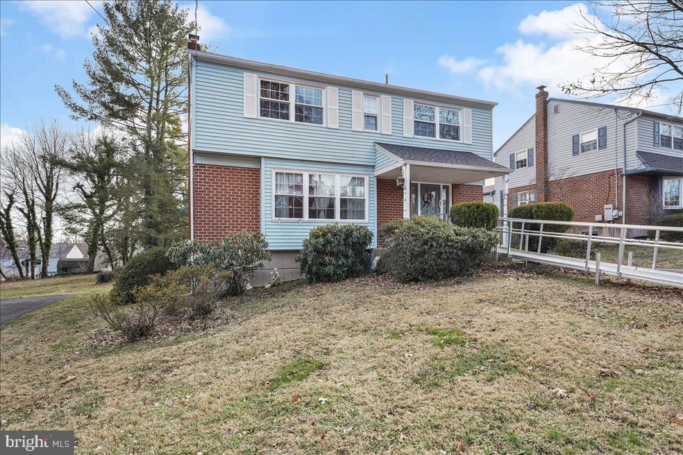 65 Woodlawn Ave, Broomall, PA 19008 - photo 1