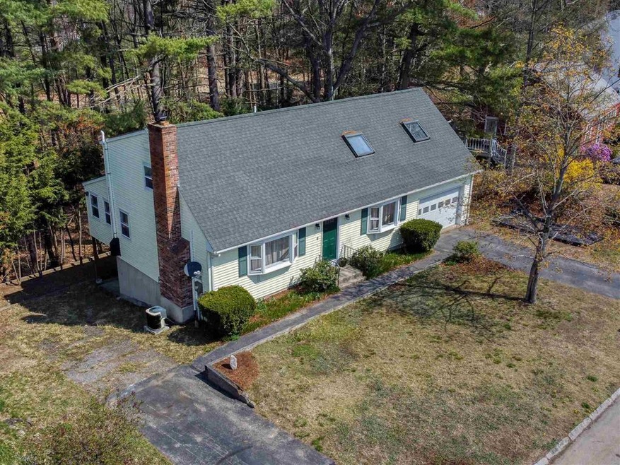 6 Gettysburg Dr, Nashua, NH 03064 - photo 1