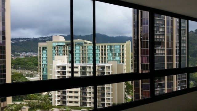 Views of the cool, mountain and Nu'uanu valley