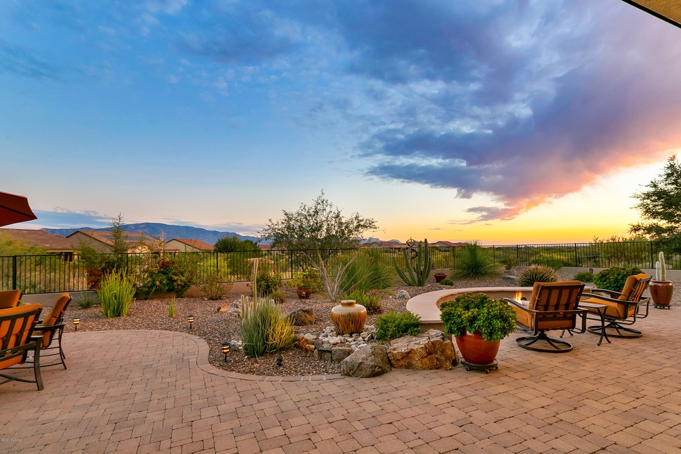 Patio Mountain/Golf Course View