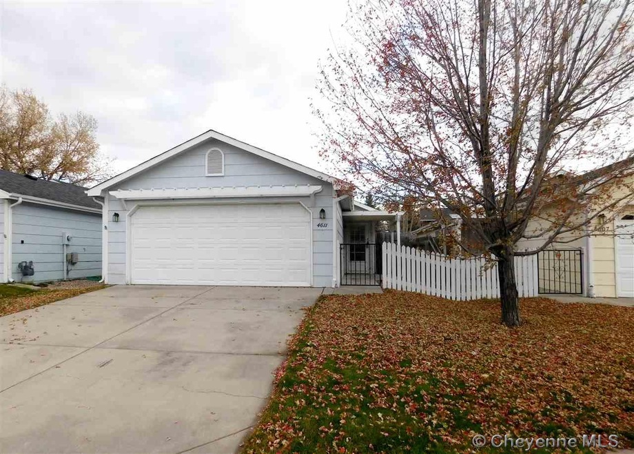 4611 Cottage Ln, Cheyenne, WY 82001 - photo 1