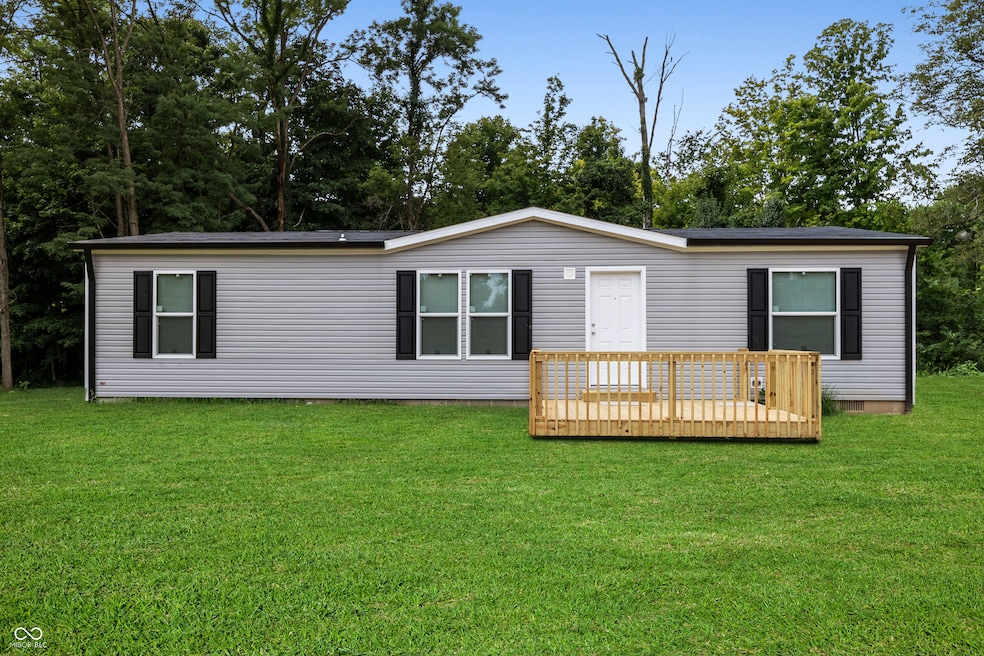 202 Doe Creek Dr, Cloverdale, IN 46120 - photo 1