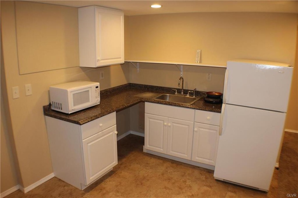 1334 Butternut Ln, Macungie, PA 18062 - photo 1