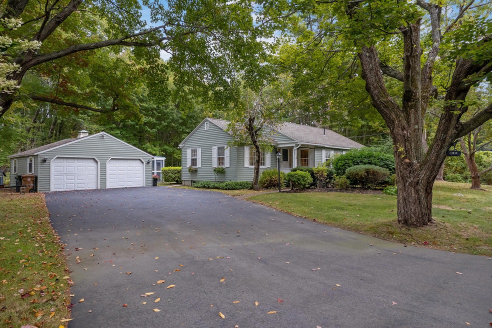 560 Ferry Rd_101