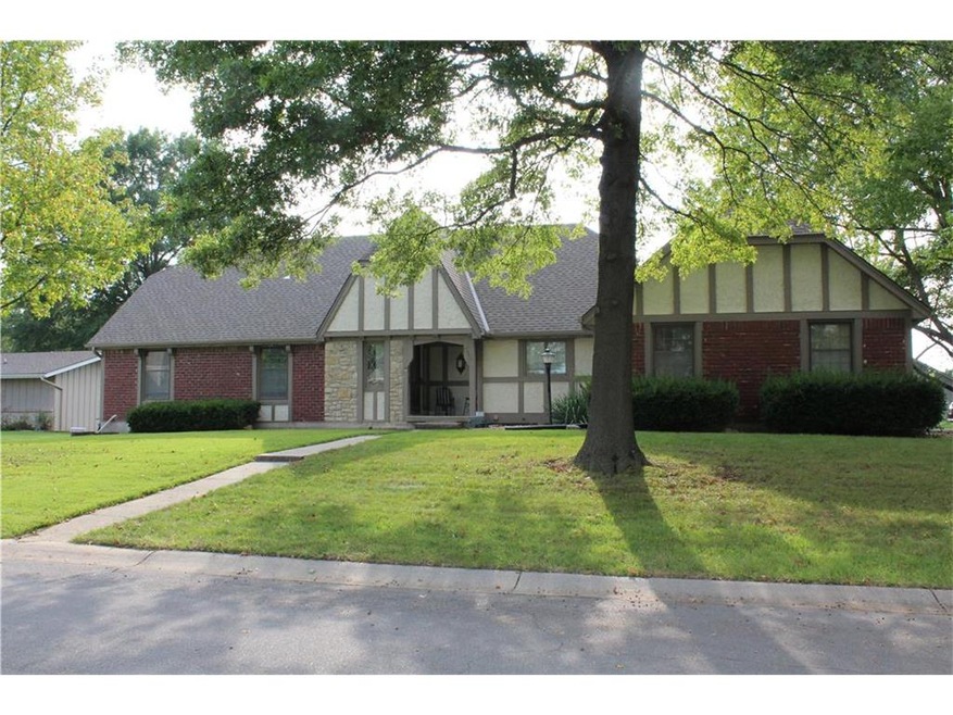 212 Tuscarora Lane - beautiful brick & stone ranch
