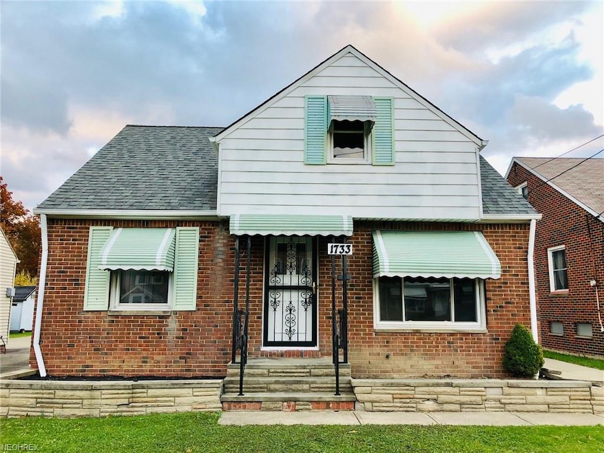 1733 Rockefeller Rd, Wickliffe, OH 44092 - photo 1