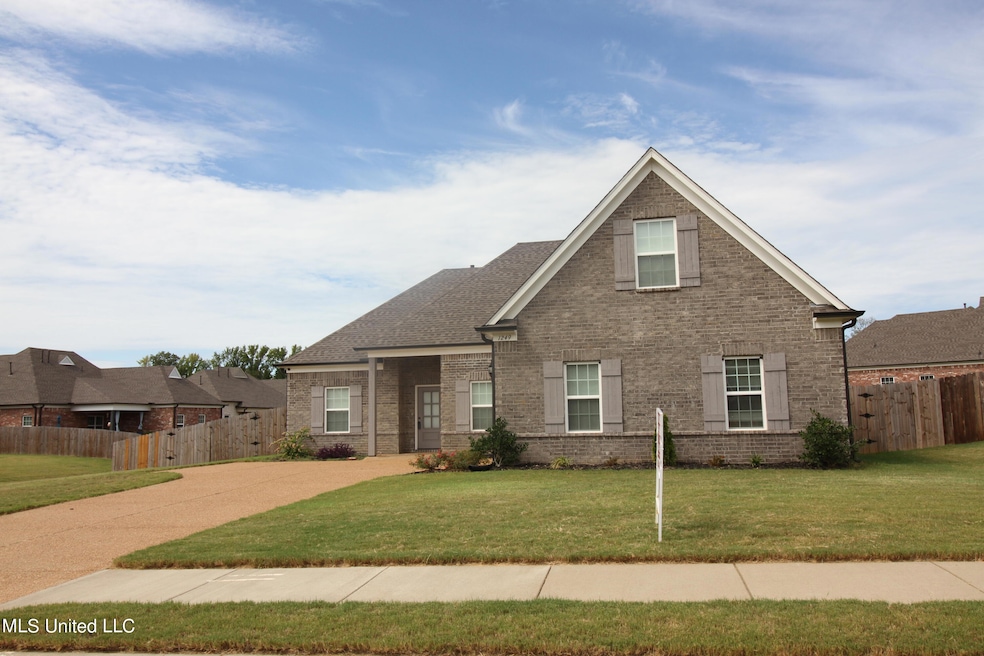 1249 Perry Pl Dr, Hernando, MS 38632 - photo 1