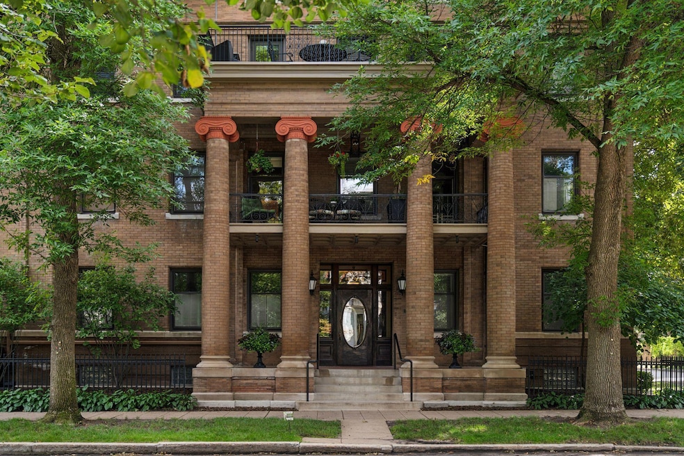 Pending $399,999 • Co-Listing Agent