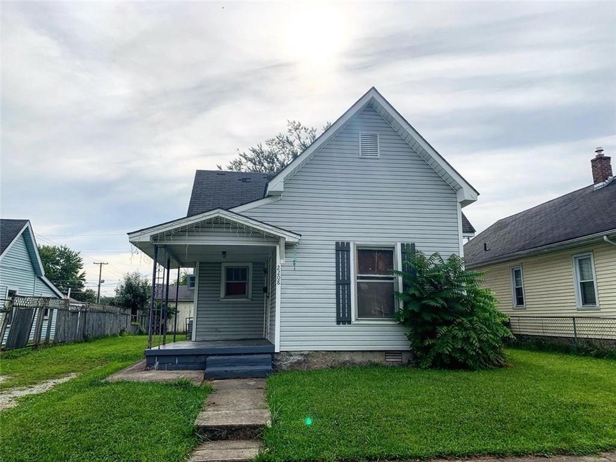 2208 Cedar St, Anderson, IN 46016 - photo 1