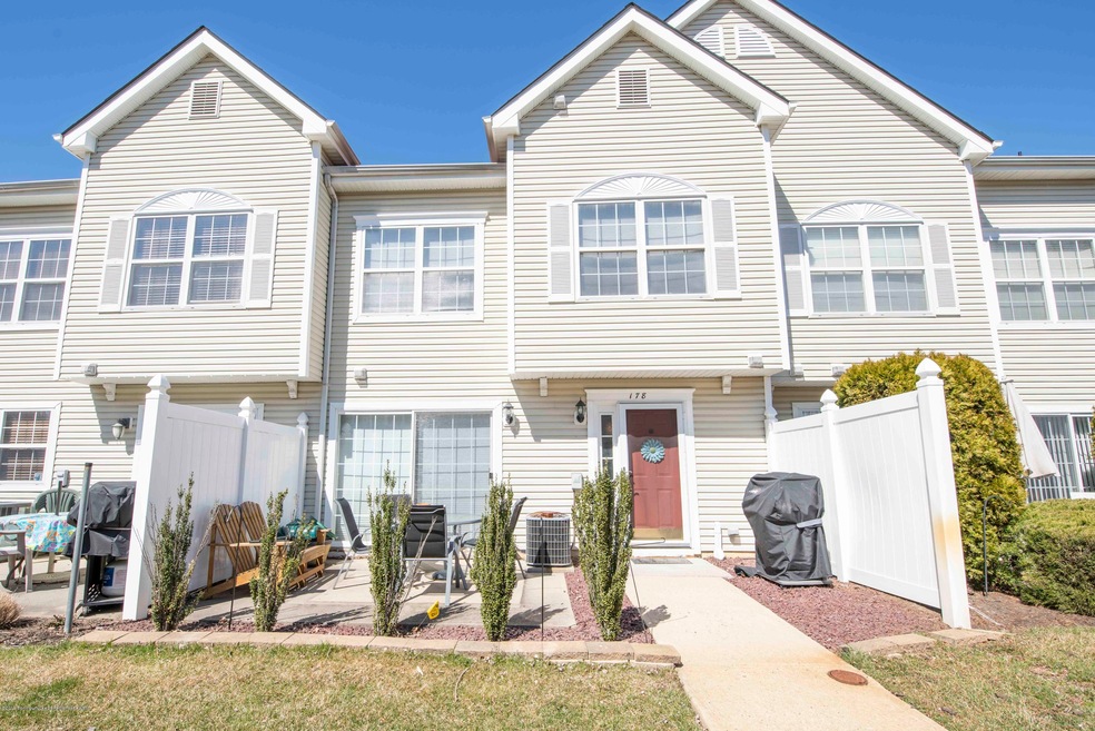 178 Dorado Beach Ct unit 1000, Howell, NJ 07731 - photo 1