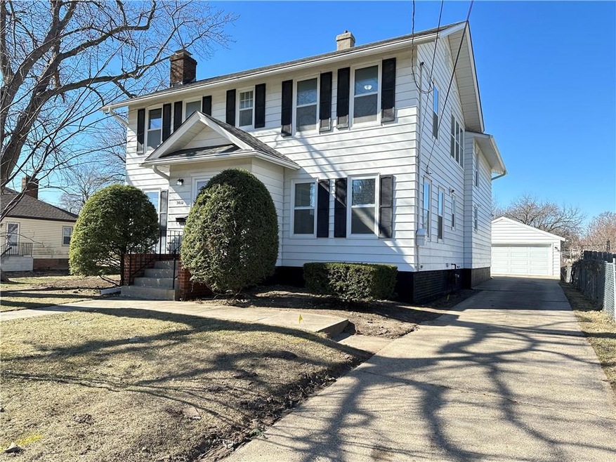 3012 49th St, Des Moines, IA 50310 - photo 1