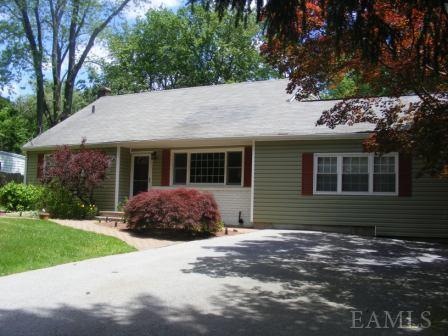 2718 Crescent Dr, Yorktown Heights, NY 10598 - photo 1