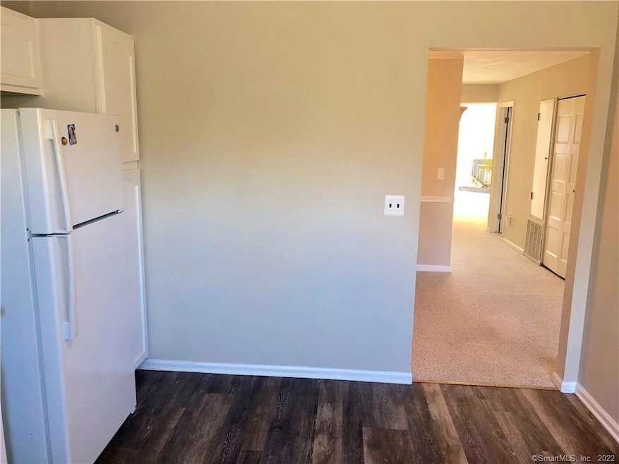 104 Hulls Hwy, Southport, CT 06890 - photo 1