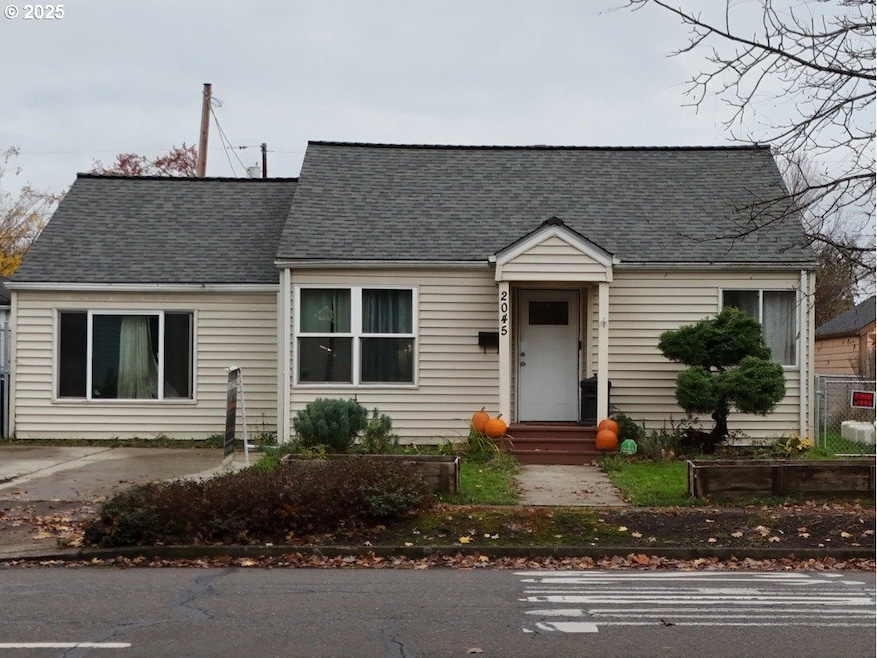 2045 Liberty St NE, Salem, OR 97301 - photo 1