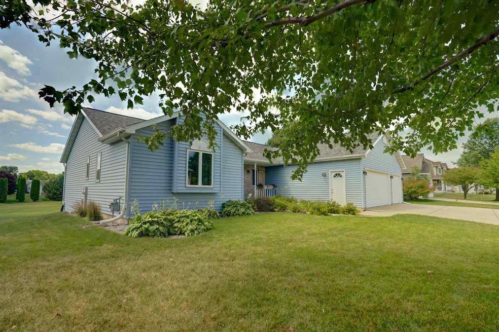 459 Cledell St, Oregon, WI 53575 - photo 1