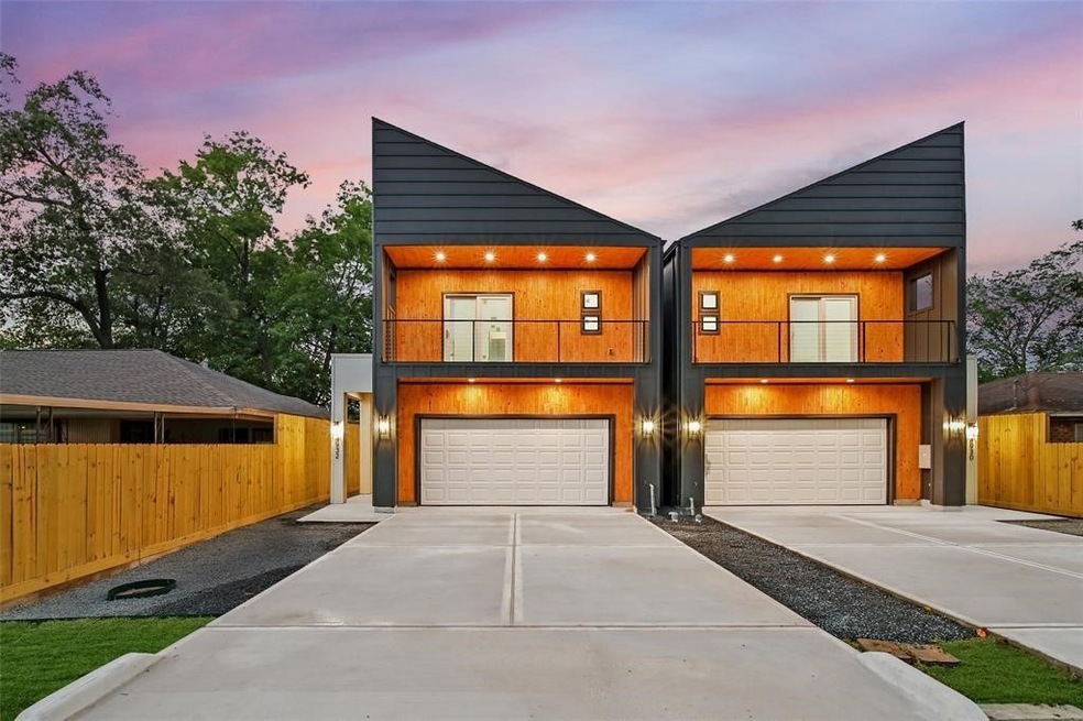 4932 Broom St, Houston, TX 77091 - photo 1