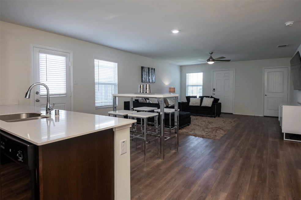 1215 Fairford Rd, Crandall, TX 75114 - photo 1