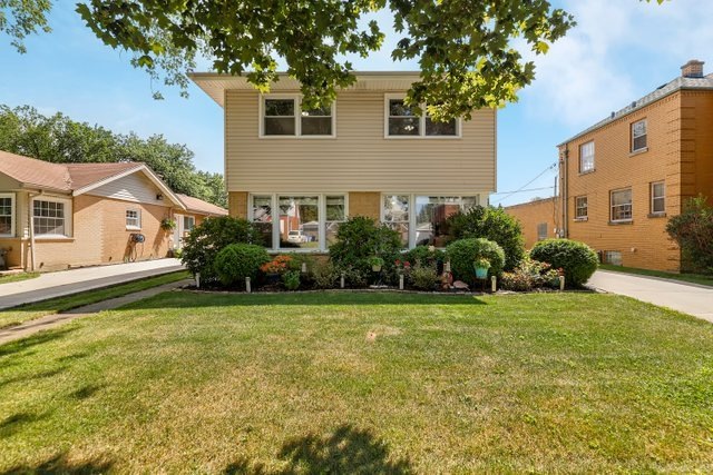 1451 Suffolk Ave, Westchester, IL 60154 - photo 1