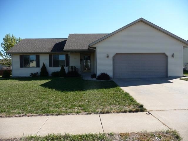 305 Cypress Circle Ln