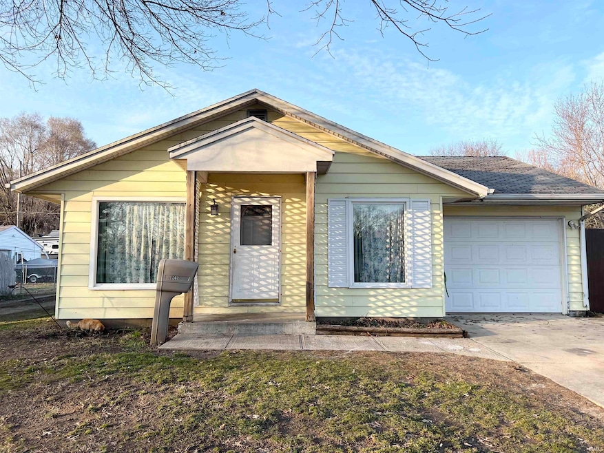 1202 van Tower Dr, Logansport, IN 46947 - photo 1