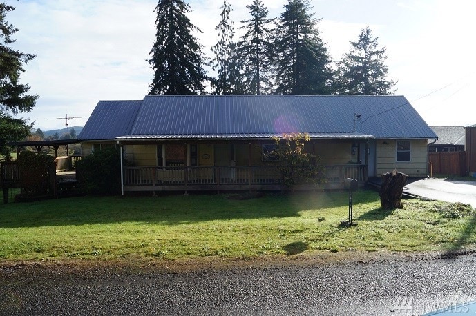 1717 Krause Rd, Raymond, WA 98577 - photo 1