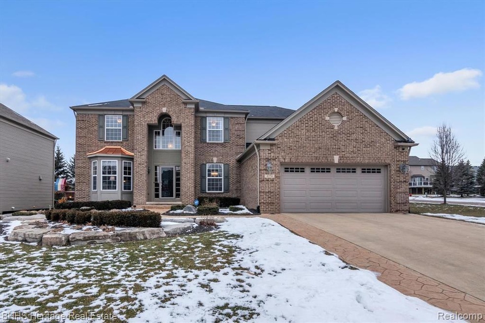 Front view of home