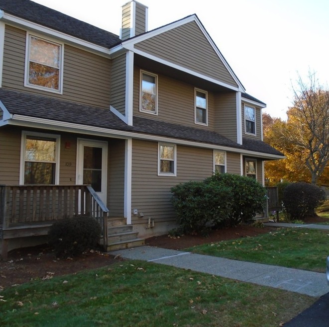 109 Pennacook Dr unit 109, Leominster, MA 01453 - photo 1