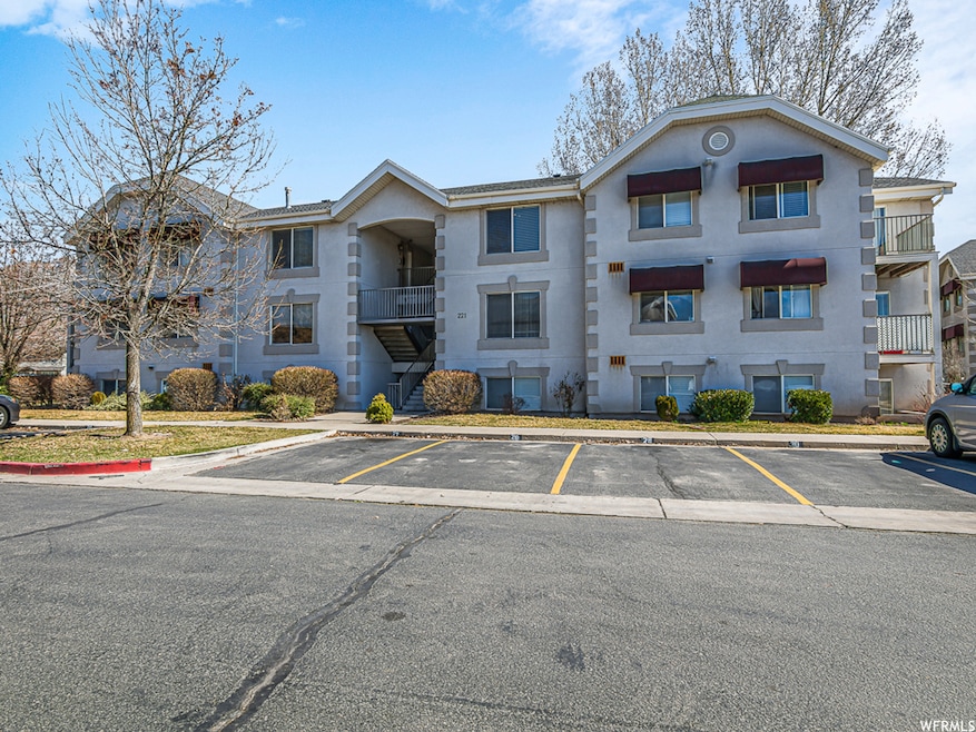 221 S 1050 W unit 34, Provo, UT 84601 - photo 1