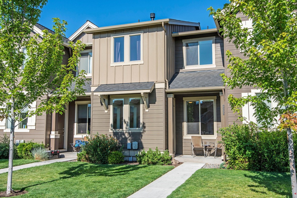 3335 SW 28th St Redmond OR-print-001-020