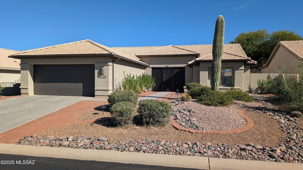 37805 S Desert Bluff Dr, Tucson, AZ 85739 - photo 1