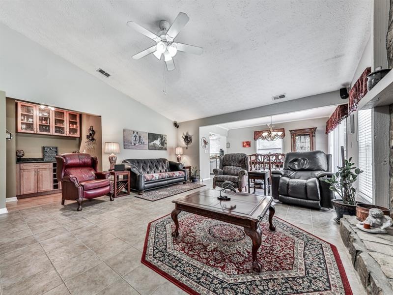 1395 Barrier Rd, Marietta, GA 30066 - photo 1