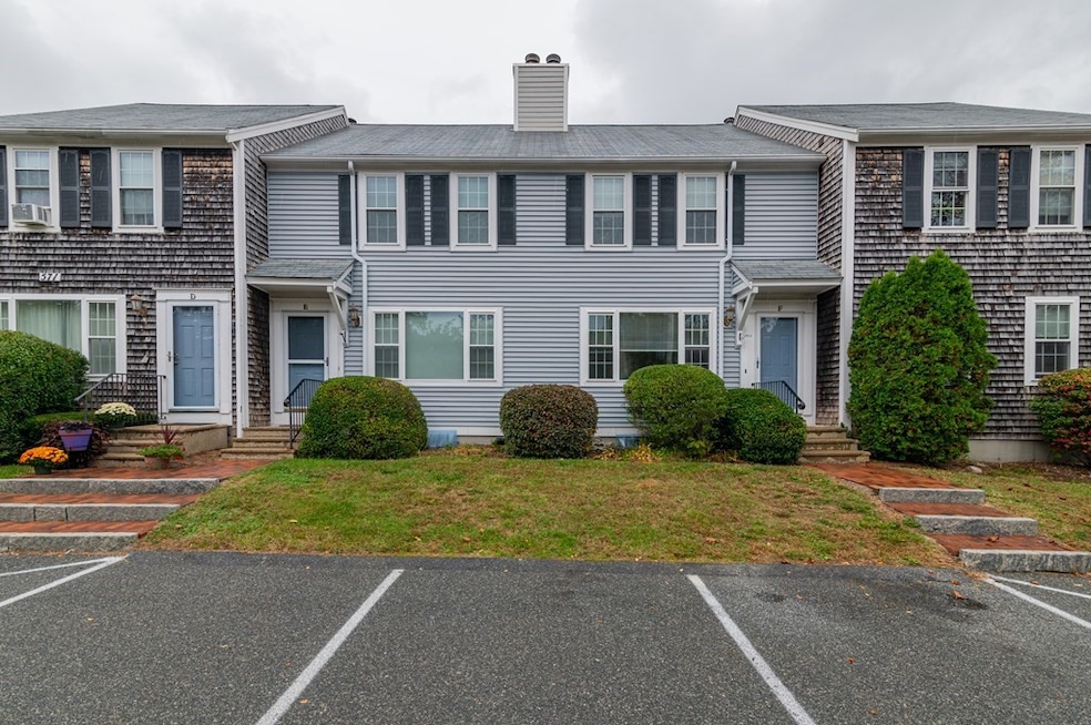 571 Carriage Shop Rd unit F, East Falmouth, MA 02536 - photo 1