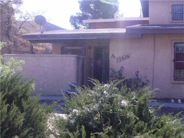 10626 Cuatro Vistas Dr unit A, El Paso, TX 79935 - photo 1