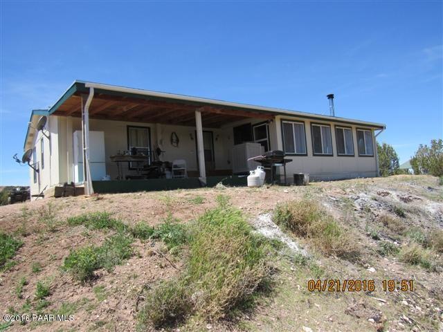 401 Junuiperwood Ranch, Ash Fork, AZ 86320 - photo 1