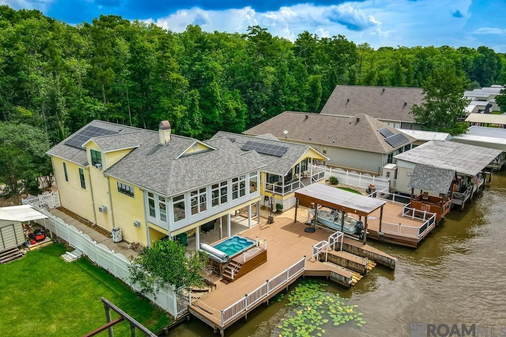 23022 Chene Blanc Ln, Maurepas, LA 70449 - photo 1