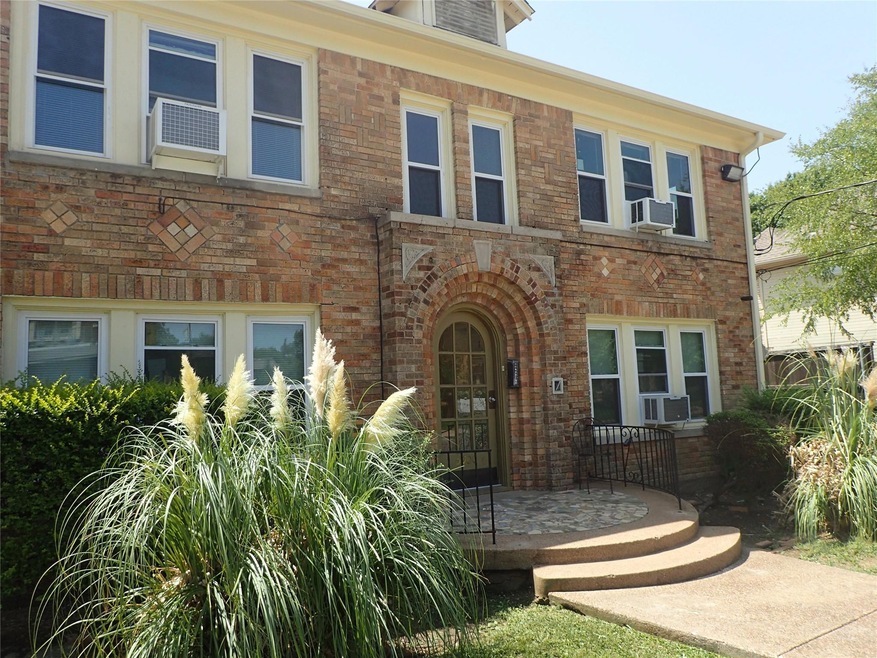 5900 Oram St unit 3, Dallas, TX 75206 - photo 1