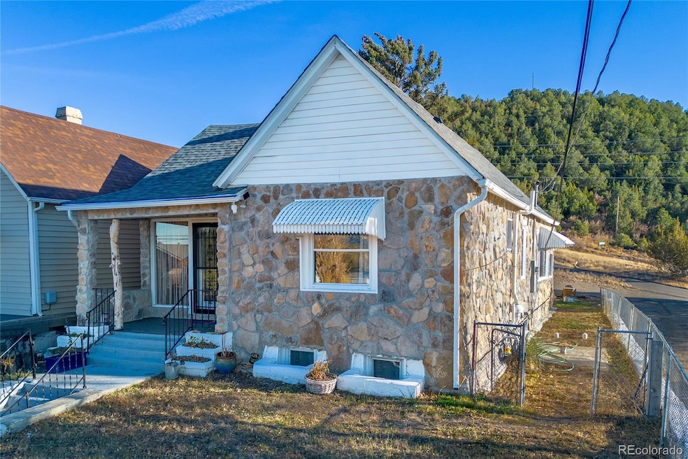 For Sale $275,000 • Co-Listing Agent