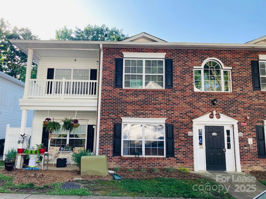 For Rent $1,595/month