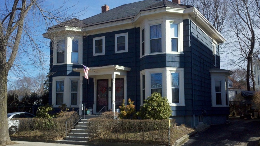 129 Webster St unit 3, Haverhill, MA 01830 - photo 1