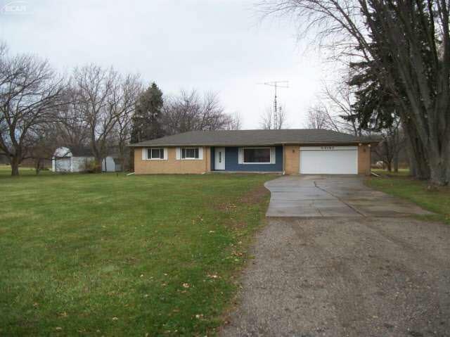 6193 W Court St, Flint, MI 48532 - photo 1