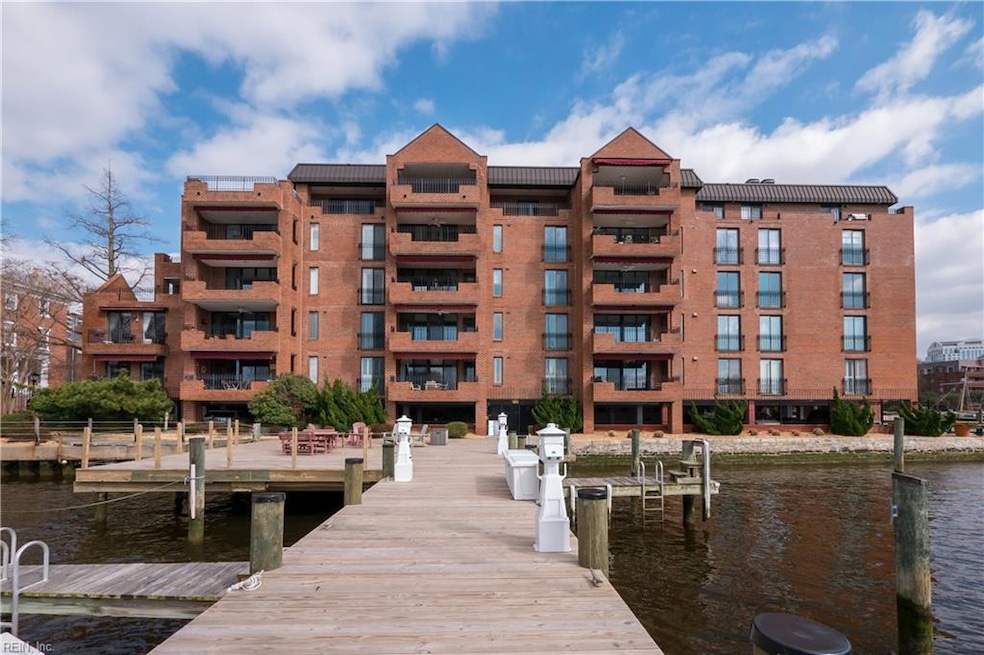 421 W Bute St unit 402, Norfolk, VA 23510 - photo 1