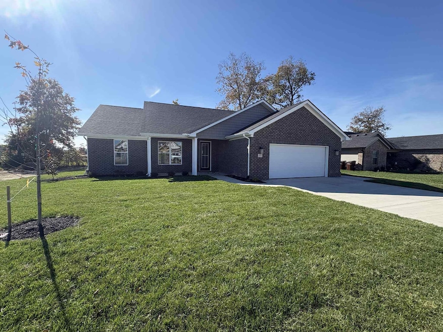 551 Chickasaw Dr, Richmond, KY 40475 - photo 1